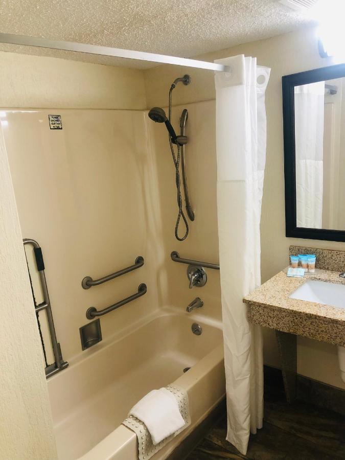 Quail Inn And Suites - מירטל ביץ' מראה חיצוני תמונה