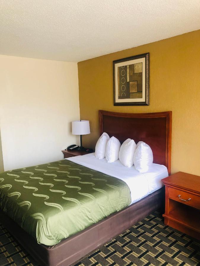 Quail Inn And Suites - מירטל ביץ' מראה חיצוני תמונה