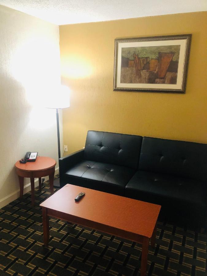 Quail Inn And Suites - מירטל ביץ' מראה חיצוני תמונה