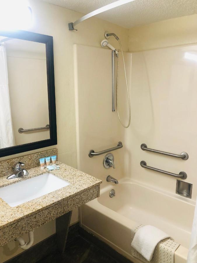 Quail Inn And Suites - מירטל ביץ' מראה חיצוני תמונה