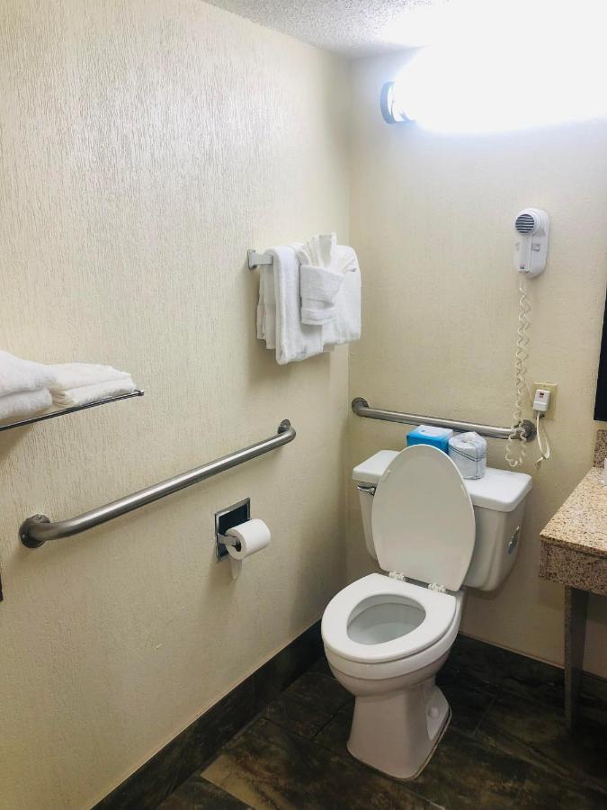 Quail Inn And Suites - מירטל ביץ' מראה חיצוני תמונה