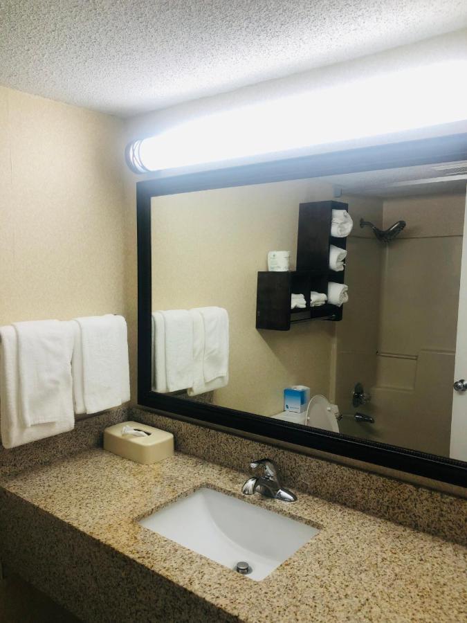 Quail Inn And Suites - מירטל ביץ' מראה חיצוני תמונה